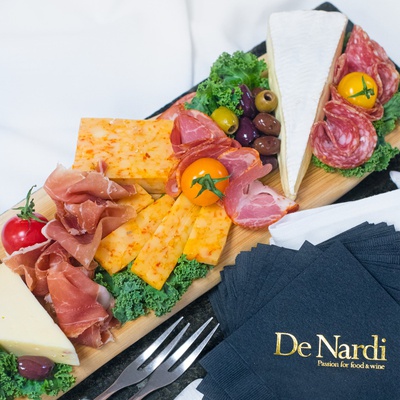 DeNardi Premium Charcuterie Board